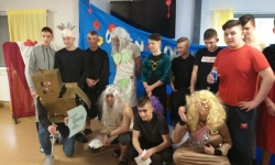 53898173_692200361182478_2684284856975753216_n